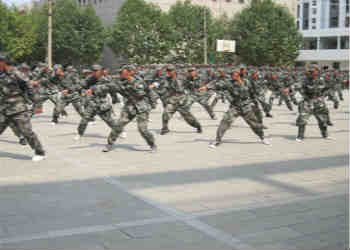 1 (8) 昆明财经管理学校2019年报名联系电话