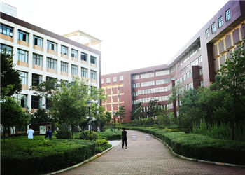 1 (320) 云南商务职业学校2019年五年制高职报读报名须知