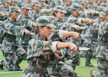 2017 (223) 云南工商学院2018年五年制大专招生电话