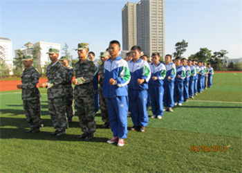 1 (1241) 曲靖应用技术学校2019年中考招生专业介绍