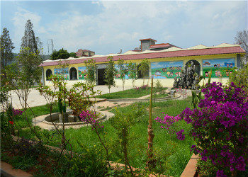 1 (18) 昆明市台湘科技学校2019年三年制中职报读指南