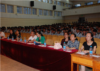 1 (590) 云南工业技师学院2019年中职报名方法