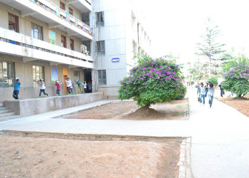 1 (84) 昆明市台湘科技学校2019年中专招生地址