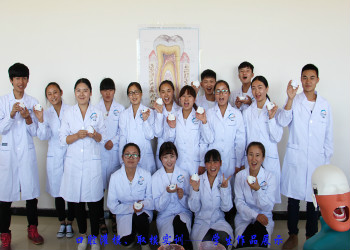 1 (108) 云南新兴职业学院2019年五年一贯制大专招生报名网址