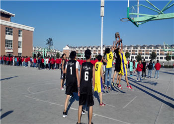 1 (510) 云南工业技师学校2019年热门招生信息