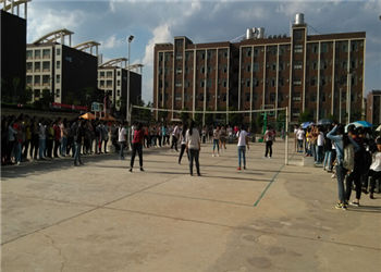 1 (83) 昆明市卫生学校2019年招生录取分数线