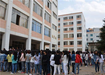 1 (560) 云南中医中等学校2020年五年制大专新生报名时间