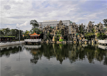 曲靖市麒麟区职教中心2020年五年制大专报名优惠政策