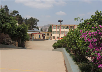 云南昆明工业学校2021年三年制中专专业有多少