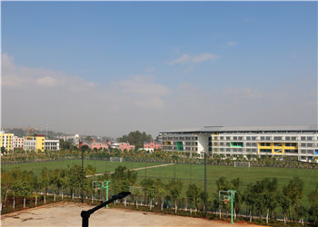 曲靖高级技工学校2021年高级工报名资料