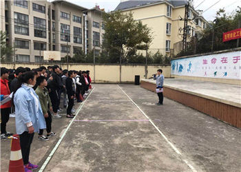 昆明市化工技工学校2021年中专班报名政策