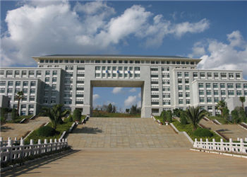 昆明学院2021年成人高考招生报名条件