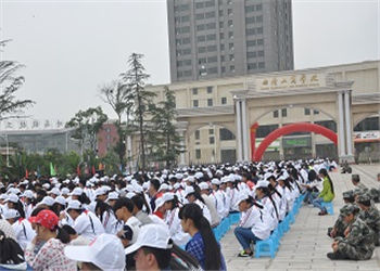 曲靖工商职业学校2021年三校生高考班招生政策