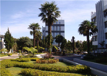 云南经贸外事学院2022年五年一贯制大专毕业能考本科吗