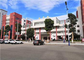 曲靖幼儿师范学校2022年中专招生报名点