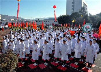 云南经贸外事职业学院2022年普通中专是什么性质