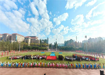 昆明工业职业技术学院2025年五年制高职收费标准