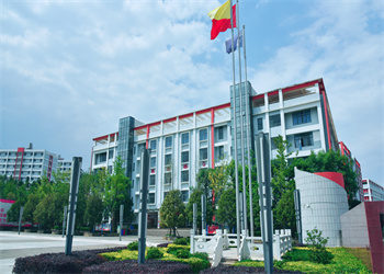 云南轻纺职业学院2025年五年一贯制大专招生条件