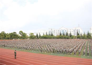 云南五年制大专学校推荐2025年曲靖应用技术学校