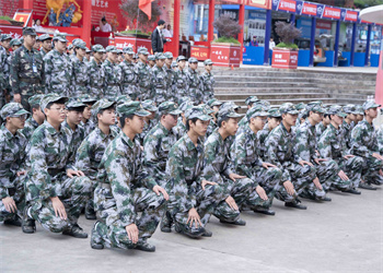 云南昆明新西南技工学校2025年报名流程